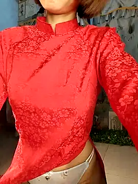 Snapshot of Lucy_limon chatting on 10.20.25 Lucy limon online show from 10.20.25