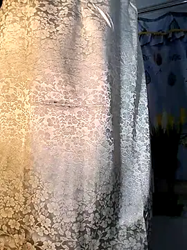 Snapshot of Lucy_limon chatting on 11.02.25 Lucy limon online show from 11.02.25