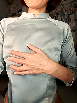 Snapshot of Lucy_limon chatting on 11.02.25 Lucy limon online show from 11.02.25