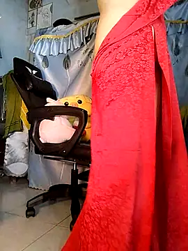 Snapshot of Lucy_limon chatting on 11.08.25 Lucy limon online show from 11.08.25