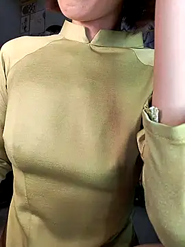 Snapshot of Lucy_limon chatting on 11.19.25 Lucy limon online show from 11.19.25