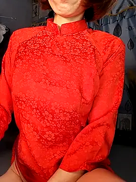 Snapshot of Lucy_limon chatting on 11.26.25 Lucy limon online show from 11.26.25