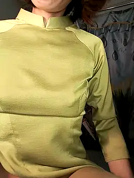 Snapshot of Lucy_limon chatting on 12.13.25 Lucy limon online show from 12.13.25