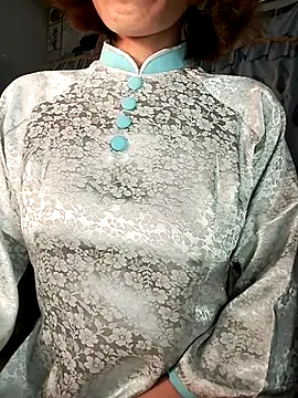 Snapshot of Lucy_limon chatting on 12.20.25 Lucy limon online show from 12.20.25