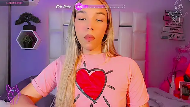 Snapshot of Aileen_18 chatting on 12.30.24 Aileen 18 online show from 12.30.24