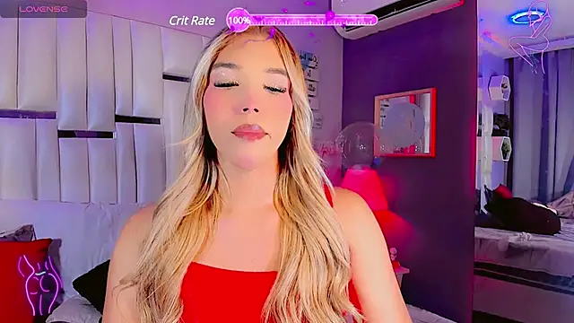 Snapshot of Aileen_18 chatting on 01.01.25 Aileen 18 online show from 01.01.25