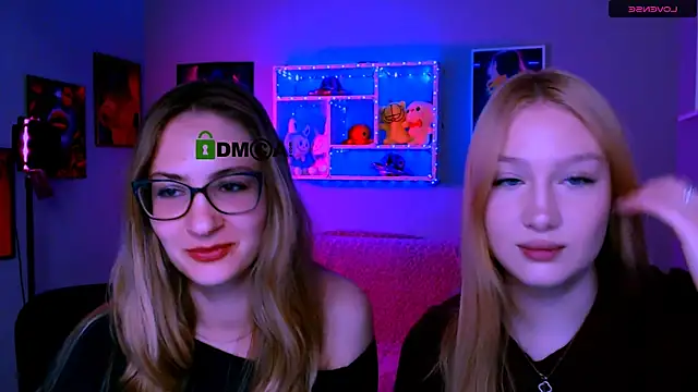 playful sophie online show from 04.15.26