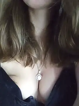 Snapshot of KattyLuuu chatting on 07.31.26 KattyLuuu online show from 07.31.26