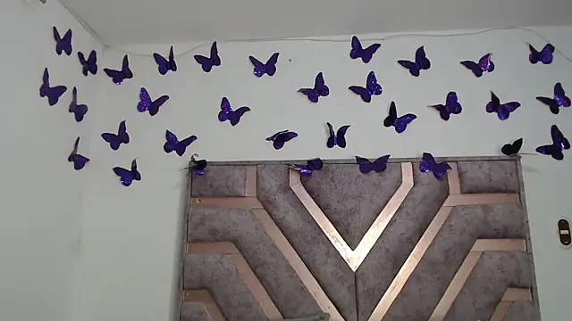 Anny Fox- online show from 11.21.25