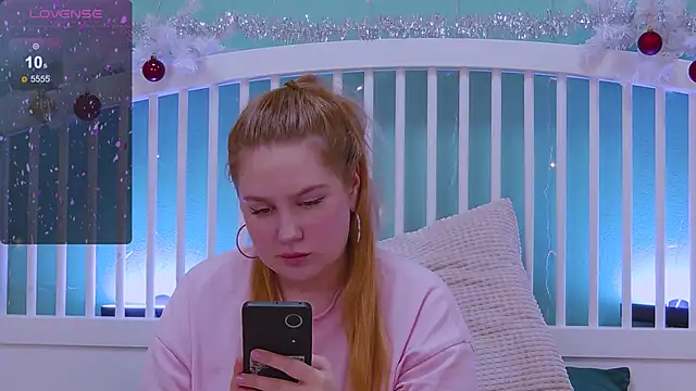 Ellie Wellie online show from 01.04.25