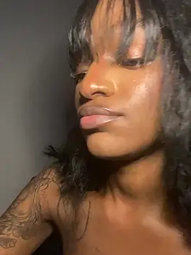 Snapshot of Zizi-campbel chatting on 02.02.25 Zizi-campbel online show from 02.02.25