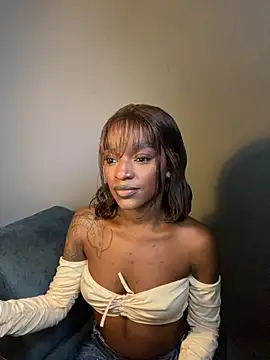 Snapshot of Zizi-campbel chatting on 02.06.26 Zizi-campbel online show from 02.06.26