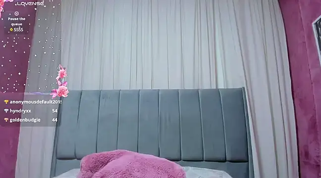 Snapshot of Maddy_bennet chatting on 12.29.24 Maddy bennet online show from 12.29.24