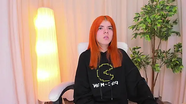 Snapshot of Maddy_bennet chatting on 02.19.25 Maddy bennet online show from 02.19.25