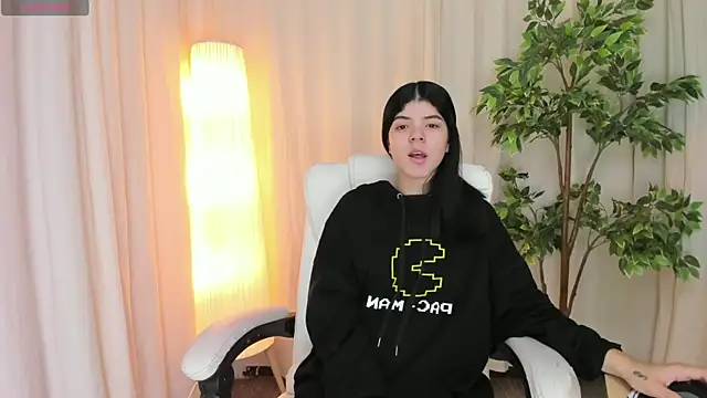 Snapshot of Maddy_bennet chatting on 03.07.25 Maddy bennet online show from 03.07.25