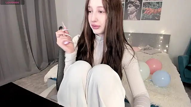 Snapshot of Lissa_Meow_ chatting on 04.30.26 Lissa Meow online show from 04.30.26