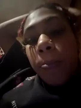 Snapshot of carmelbbyx22 chatting on 12.22.25 carmelbbyx22 online show from 12.22.25