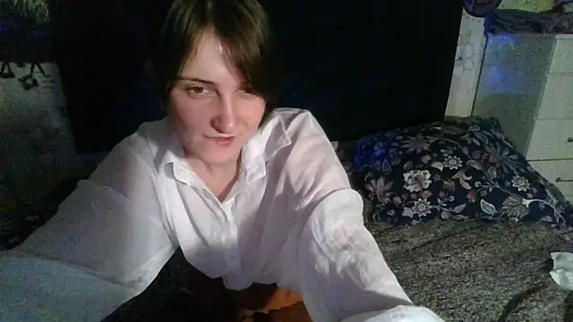 Snapshot of AlexsandraZoomer chatting on 12.18.24 AlexsandraZoomer online show from 12.18.24