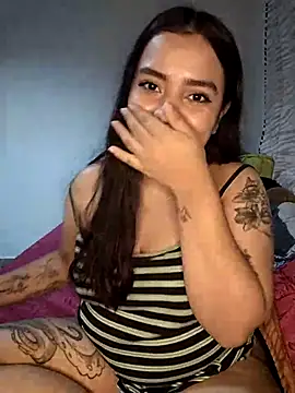 Snapshot of Ema_kraus chatting on 03.17.25 Ema kraus online show from 03.17.25