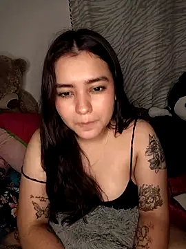 Snapshot of Ema_kraus chatting on 03.18.25 Ema kraus online show from 03.18.25