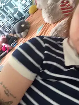 Snapshot of Ema_kraus chatting on 02.15.26 Ema kraus online show from 02.15.26