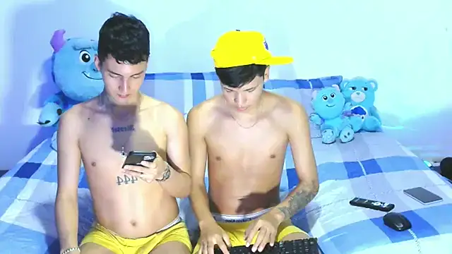 Snapshot of Angel_xxx chatting on 02.25.25 Angel xxx online show from 02.25.25