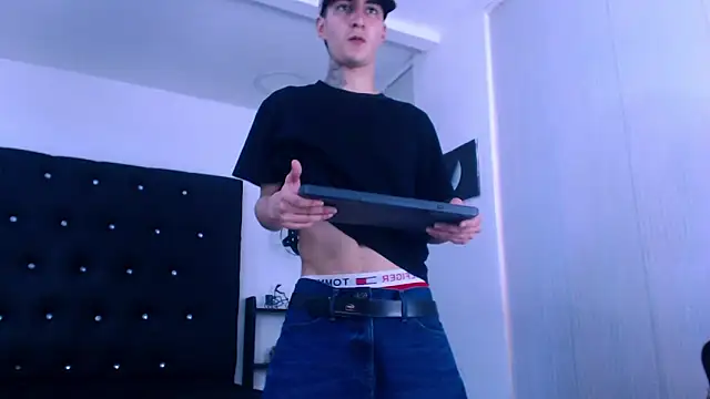 Snapshot of Angel_xxx chatting on 01.14.26 Angel xxx online show from 01.14.26