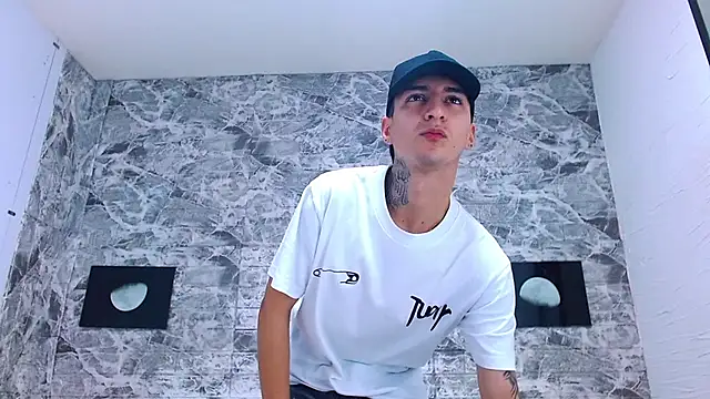 Snapshot of Angel_xxx chatting on 01.15.26 Angel xxx online show from 01.15.26