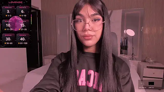 RoseCassie online show from 11.05.25