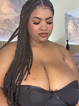 Snapshot of AinaraJimenez chatting on 04.20.26 AinaraJimenez online show from 04.20.26
