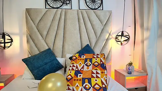 Valentinadiazz1 online show from 03.20.25