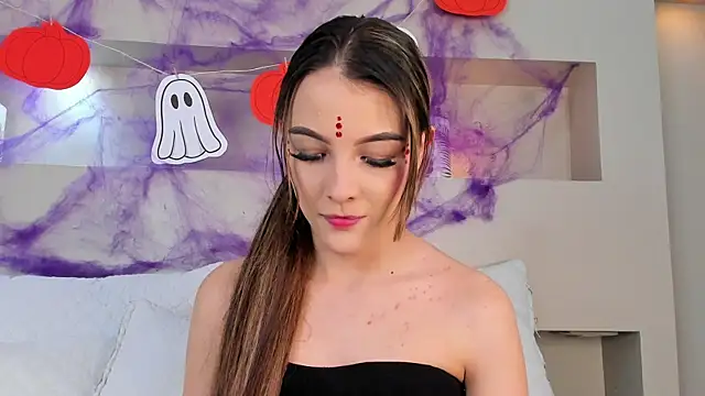 KendalPrince online show from 10.31.25