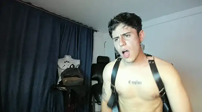 Snapshot of Antonello_Vannucci chatting on 03.02.25 Antonello Vannucci online show from 03.02.25