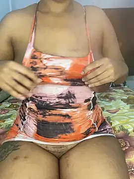 beverlyxxxx online show from 01.21.25