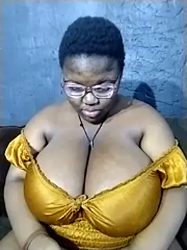 Snapshot of Damm_Bobbies chatting on 06.23.26 Damm Bobbies online show from 06.23.26