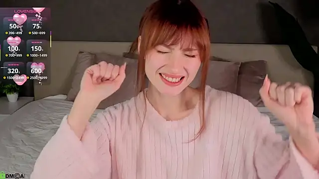 Mollly Rouge online show from 09.29.25