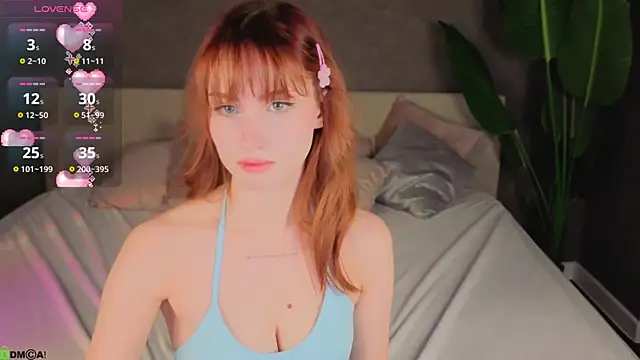 Mollly Rouge online show from 10.13.25