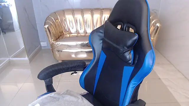 Snapshot of honey_torres_sub chatting on 12.17.25 honey torres sub online show from 12.17.25