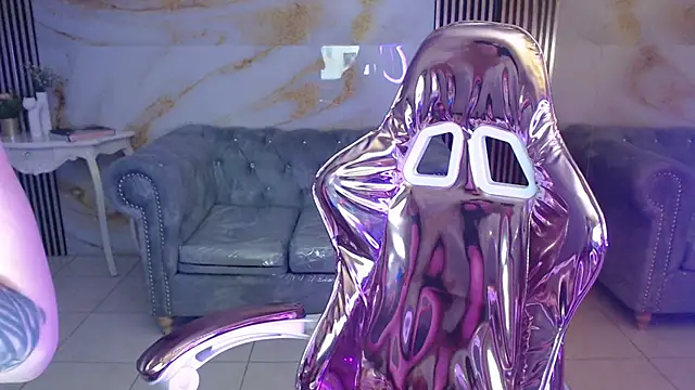 Snapshot of honey_torres_sub chatting on 12.19.25 honey torres sub online show from 12.19.25