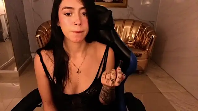 Snapshot of honey_torres_sub chatting on 02.23.26 honey torres sub online show from 02.23.26