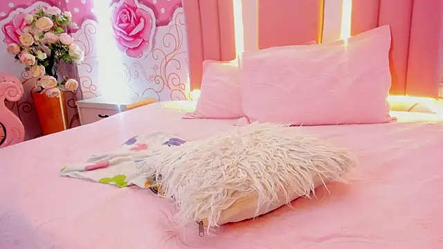 Lily Martinez online show from 01.19.25