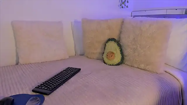 Alissonroses online show from 03.19.25