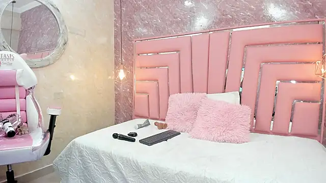 Snapshot of SEXY_HOTTIE__ chatting on 01.26.25 SEXY HOTTIE online show from 01.26.25