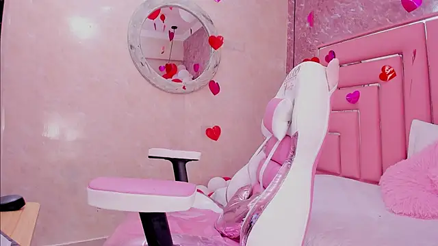 Snapshot of SEXY_HOTTIE__ chatting on 02.25.25 SEXY HOTTIE online show from 02.25.25