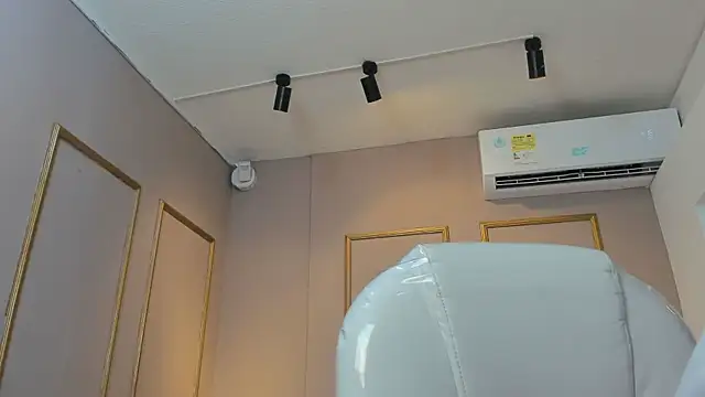 Snapshot of PerlaPreciosa chatting on 02.22.26 PerlaPreciosa online show from 02.22.26