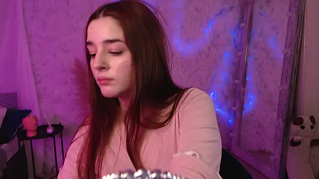 Lolly lipss  online show from 12.22.24