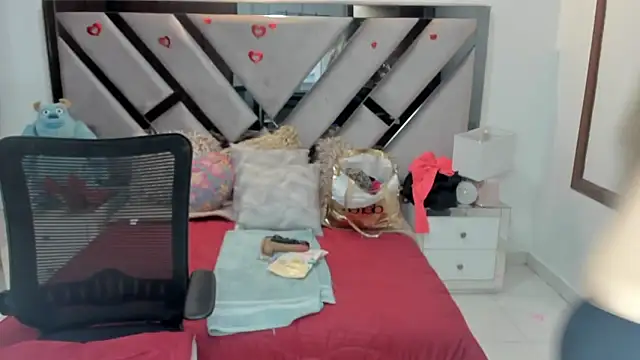 natalia5560 online show from 10.25.25