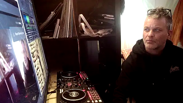 SilverandFox online show from 01.21.25