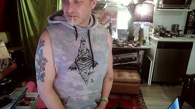 SilverandFox online show from 03.18.25