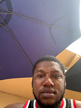 Snapshot of forfunsies chatting on 10.20.25 forfunsies online show from 10.20.25